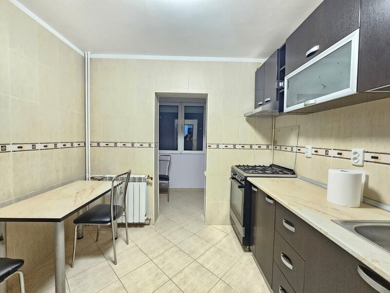 Aviatiei, 5 min. metrou, et. 2/4,